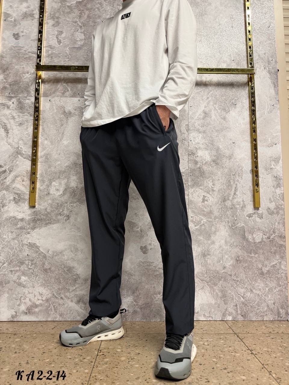 спортивные штаны nike мужские 683885-010,спортивные штаны мужские,брюки спортивные,брюки спортивные nike мужские,спортивные штаны nike