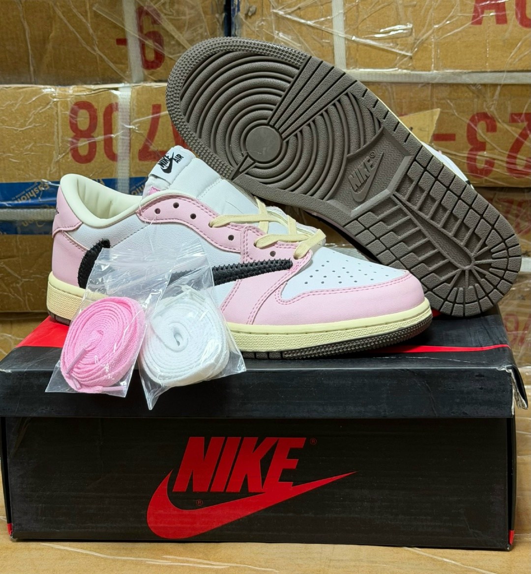 кроссовки air jordan 1 low x travis scott 'shy pink' unisex,travis scott x air jordan 1 low og sail/shy pink,nike air jordan 1 low x travis scott sail shy pink,travis scott x air jordan 1 low og 'shy
