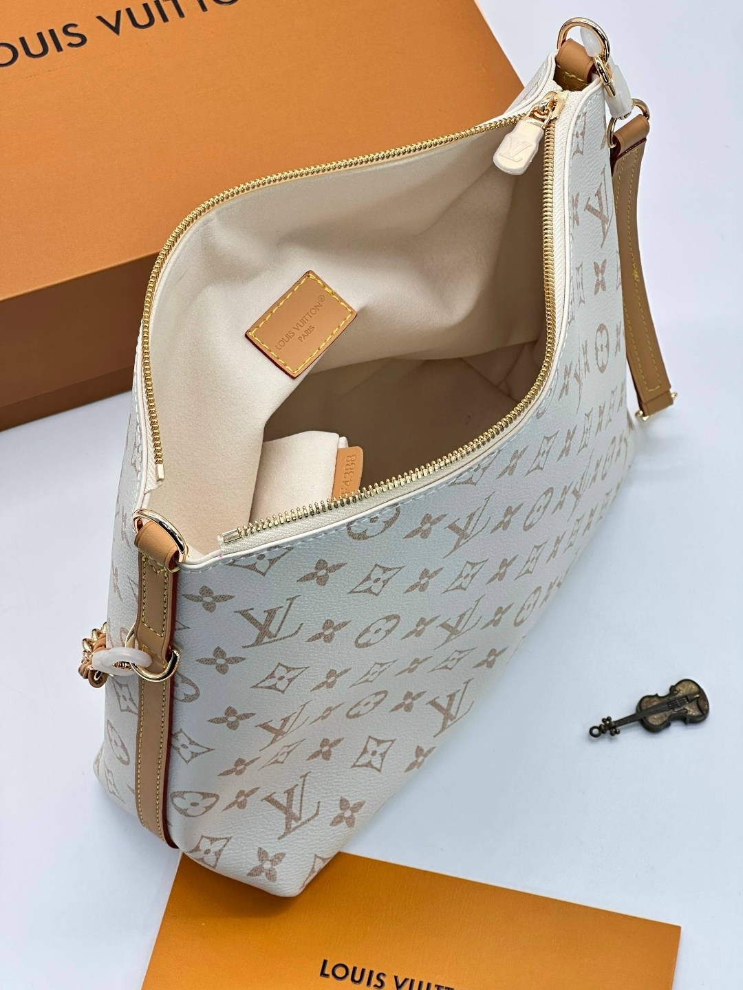 louis vuitton женская сумка,сумкa louis vuitton,луи витон carmel сумка виттон,луи виттон сумка,сумочка луи виттон