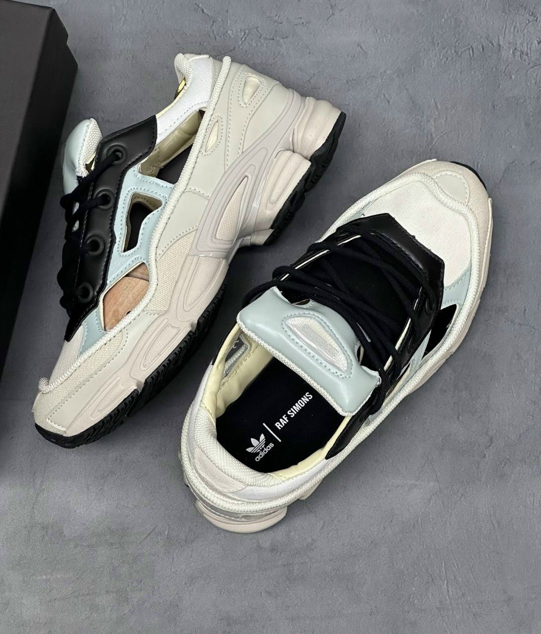 кроссовки adidas raf simons ozweego 3,adidas raf simons ozweego 3,adidas raf simons ozweego 3 cream white,raf simons ozweego 3 cream white,кроссовки adidas raf simons x ozweego 3 'cream white'