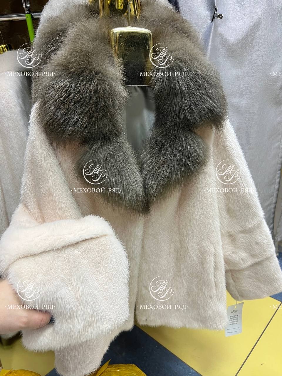 шубка из меха европейской норки с капюшоном из меха песца,шуба из меха европейской норки с капюшоном из меха песца под куницу,шуба из меха,скандинавская норка,шубка из меха европейской норки с капюшон