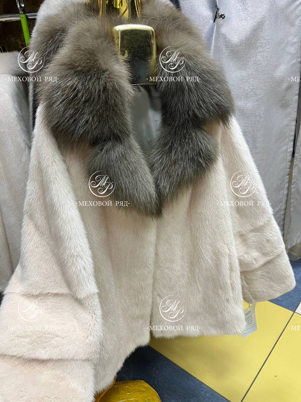 шубка из меха европейской норки с капюшоном из меха песца,шуба из меха европейской норки с капюшоном из меха песца под куницу,шуба из меха,скандинавская норка,шубка из меха европейской норки с капюшон