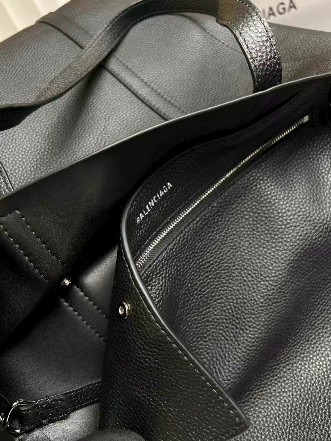 сумка balenciaga,сумка через плечо balenciaga,баленсиага сумка,сумка balenciaga из натуральной кожи 31 11 * 34 см,хозяйственная сумка balenciaga
