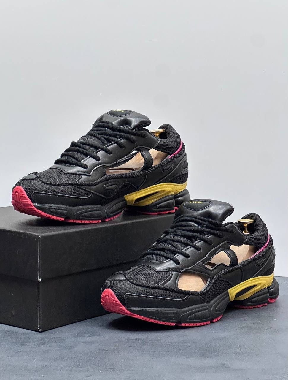 кроссовки adidas raf simons x ozweego replicant 'belgium' черный,adidas raf simons x ozweego replicant belgium,adidas x raf simons replicant ozweego,adidas raf simons ozweego replicant,adidas raf simo