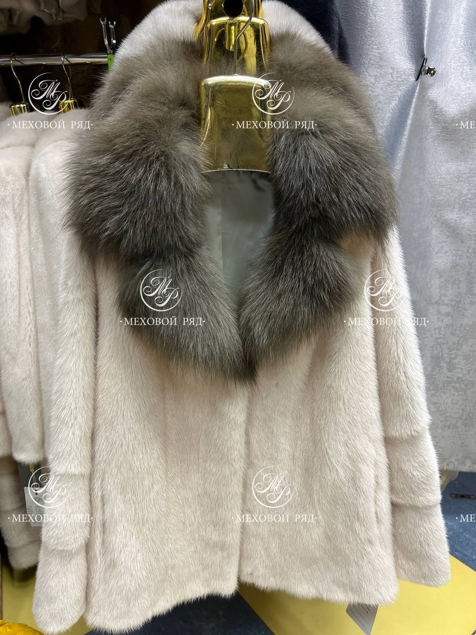 шубка из меха европейской норки с капюшоном из меха песца,шуба из меха европейской норки с капюшоном из меха песца под куницу,шуба из меха,скандинавская норка,шубка из меха европейской норки с капюшон