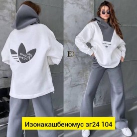 Костюм