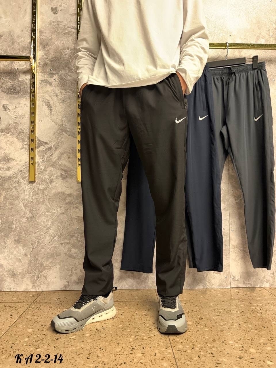 спортивные штаны nike мужские 683885-010,спортивные штаны мужские,брюки спортивные,брюки спортивные nike мужские,спортивные штаны nike