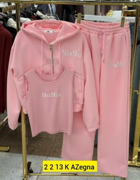 Костюм