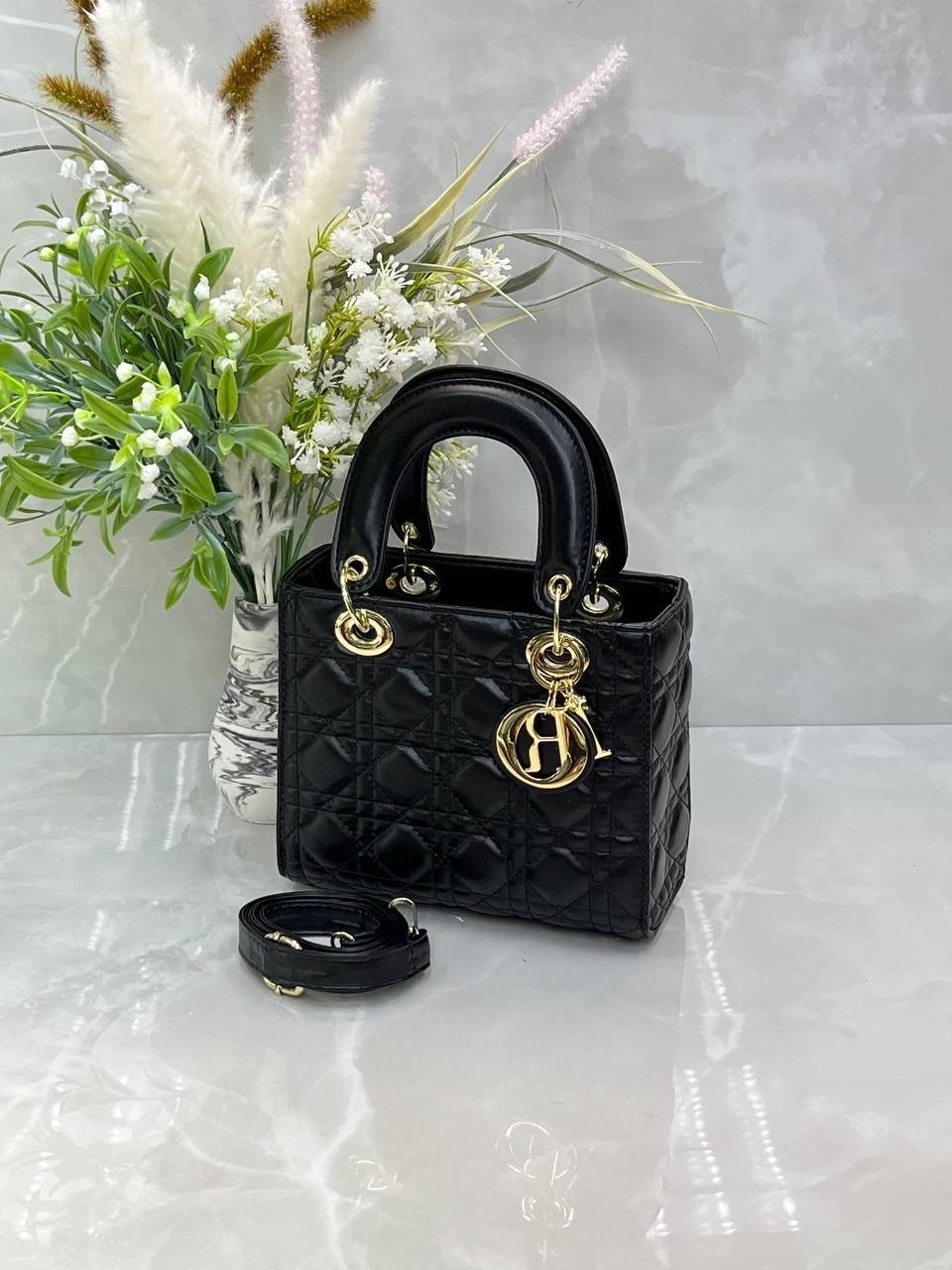 сумка диор,dior сумка,сумка диор леди диор,сумка диор леди ди,сумка леди диор винтаж