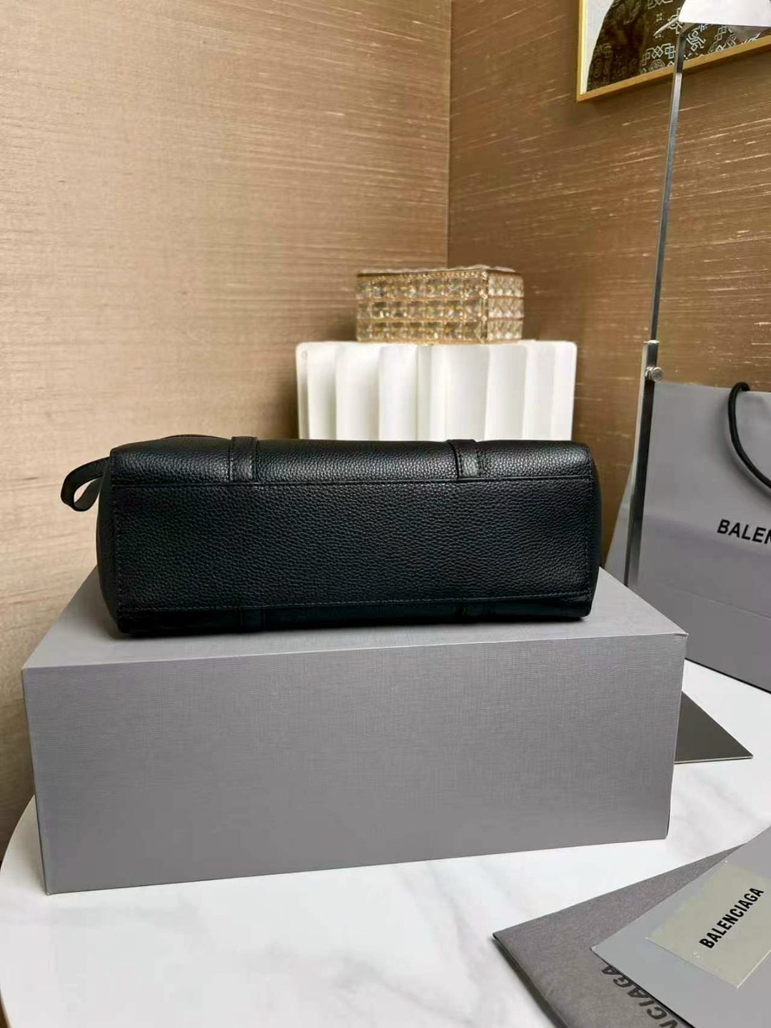 сумка balenciaga,сумка через плечо balenciaga,баленсиага сумка,сумка balenciaga из натуральной кожи 31 11 * 34 см,хозяйственная сумка balenciaga