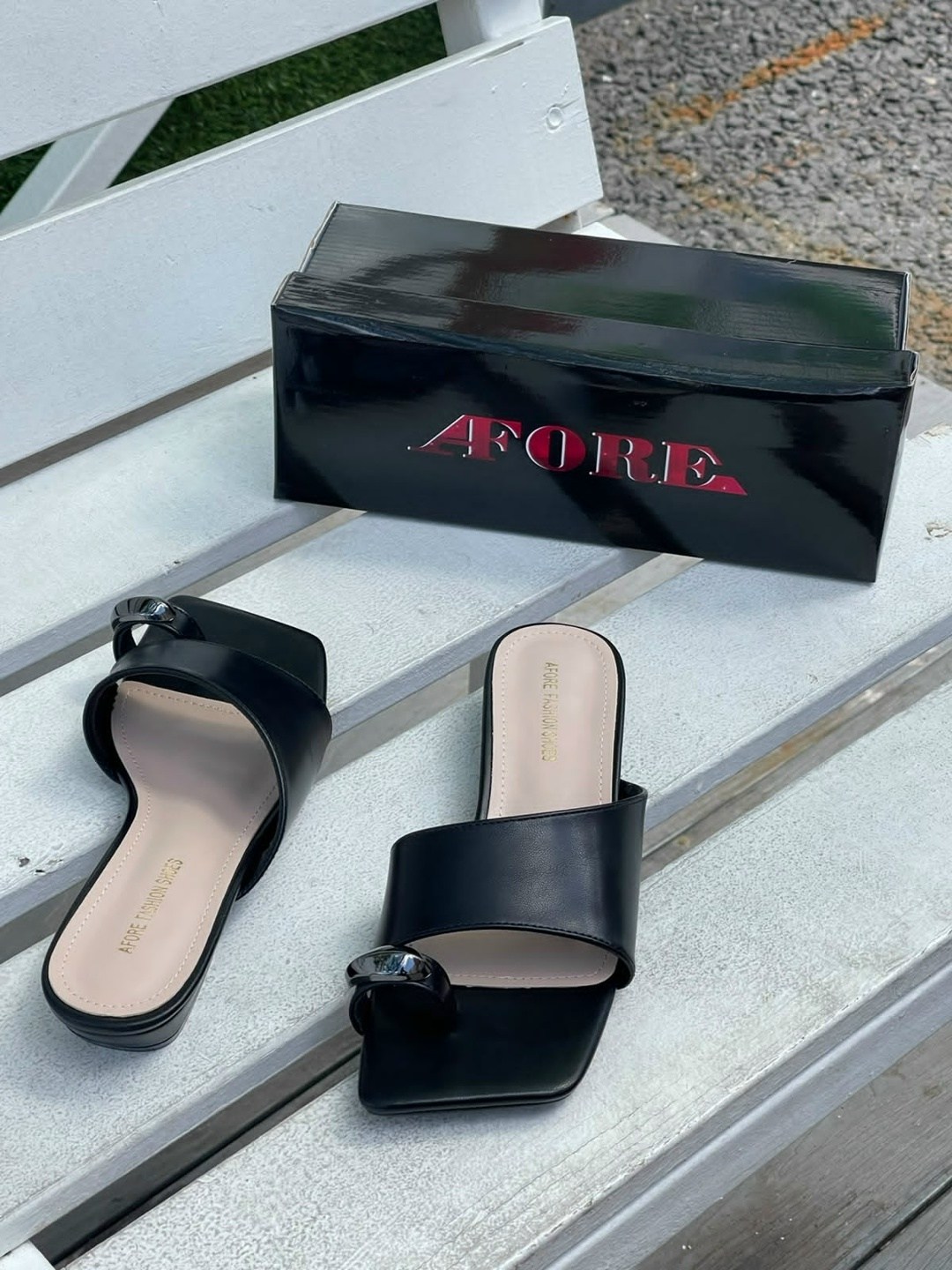 ,женские шлепанцы,женские босоножки,женская ,женские шлепанцы prada
