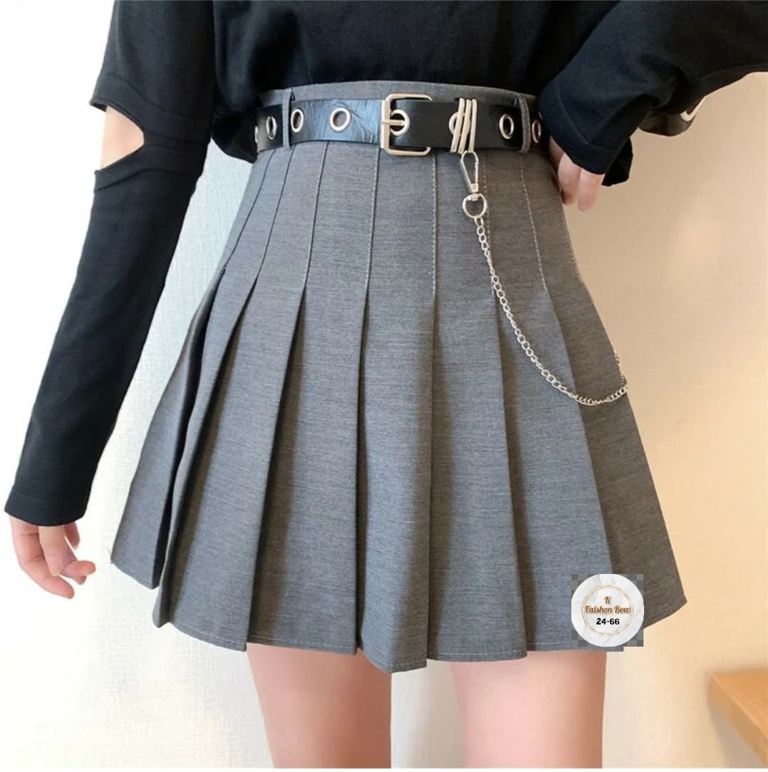 плиссированная мини юбка с aliexpress черная,плиссированная мини-юбка с высокой талией, пояс в стиле панк с цепочкой,черная плиссированная юбка с поясом-цепочкой в стиле панк-рок,плиссированная теннис