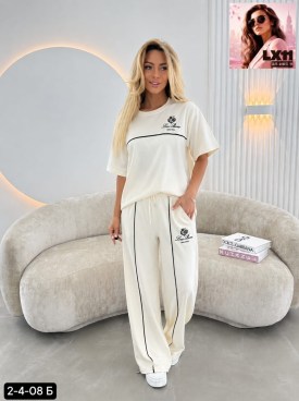 Костюм
