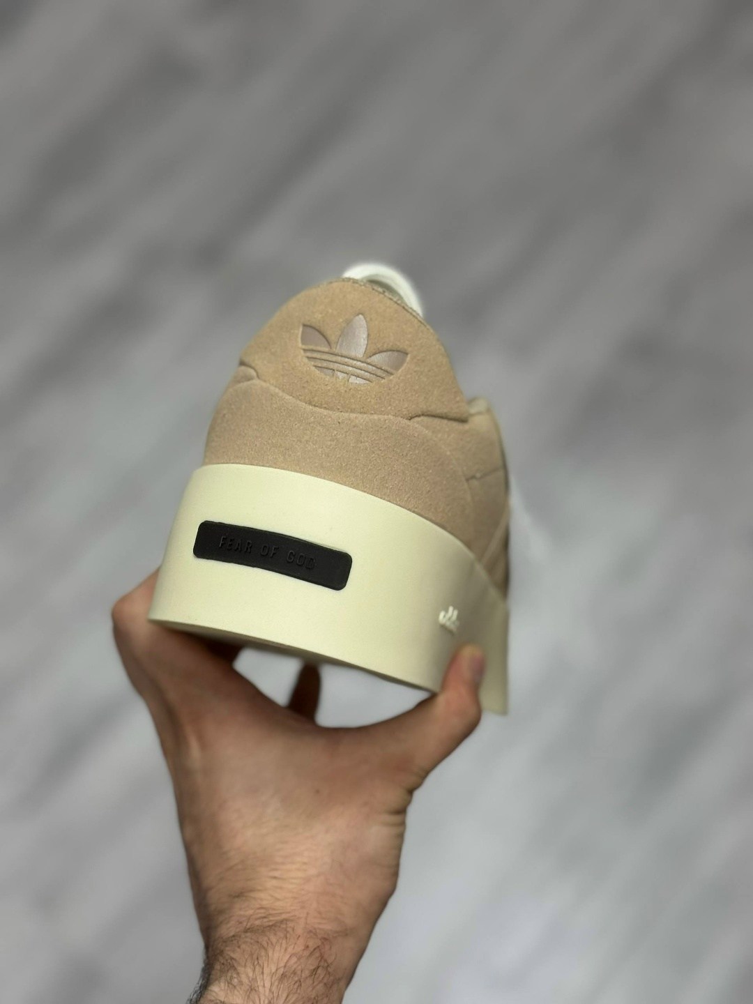 кроссовки adidas,кроссовки мужские adidas,,кроссовки adidas originals fear of god athletics ' 86 lo sesame серый,низкие кроссовки