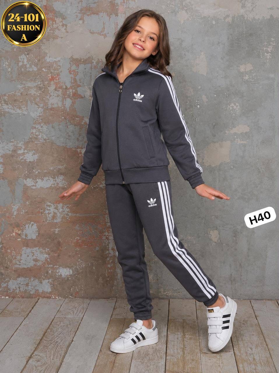 спортивный костюм адидас красный женский,костюм спортивный женский adidas,велюровый костюм адидас женский,адидас спортивный костюм,костюм адидас красный