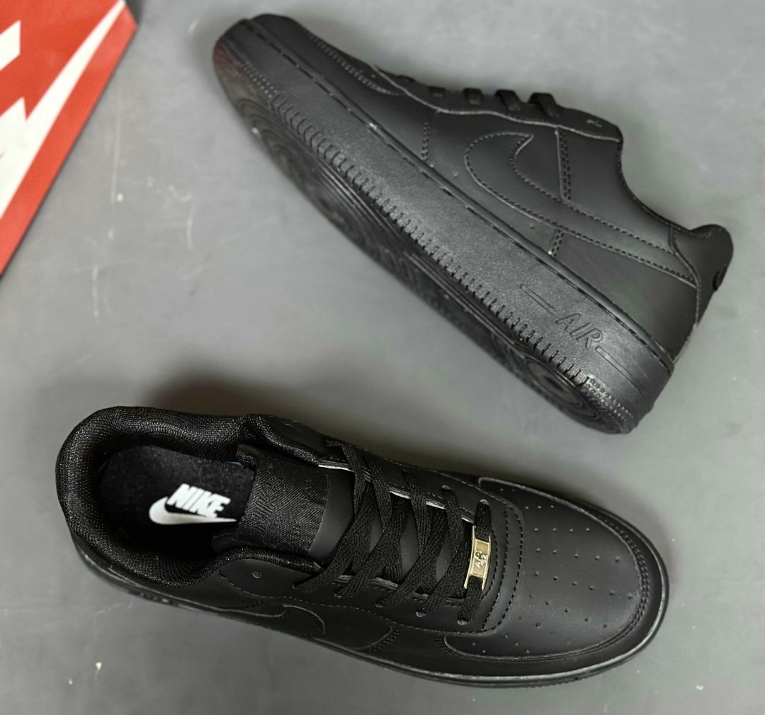 кроссы черные найк аир женские,nike air force 1 low triple black, мужская кроссовки,nike air force 1 low black,кроссовки для мужчин