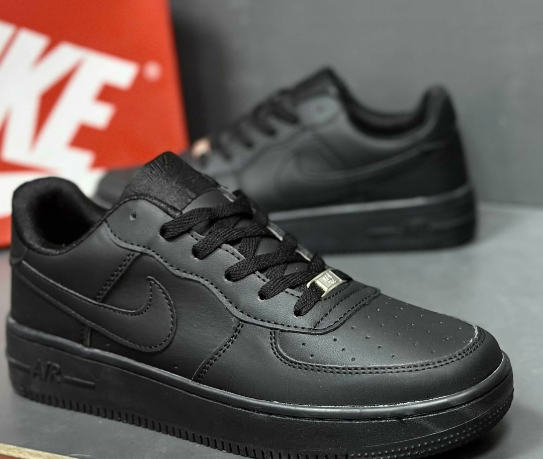 кроссы черные найк аир женские,nike air force 1 low triple black, мужская кроссовки,nike air force 1 low black,кроссовки для мужчин