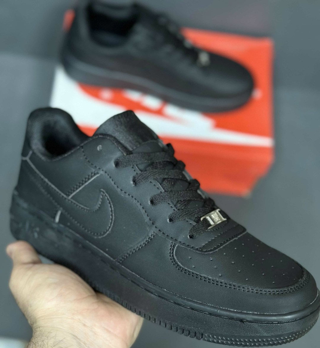 кроссы черные найк аир женские,nike air force 1 low triple black, мужская кроссовки,nike air force 1 low black,кроссовки для мужчин