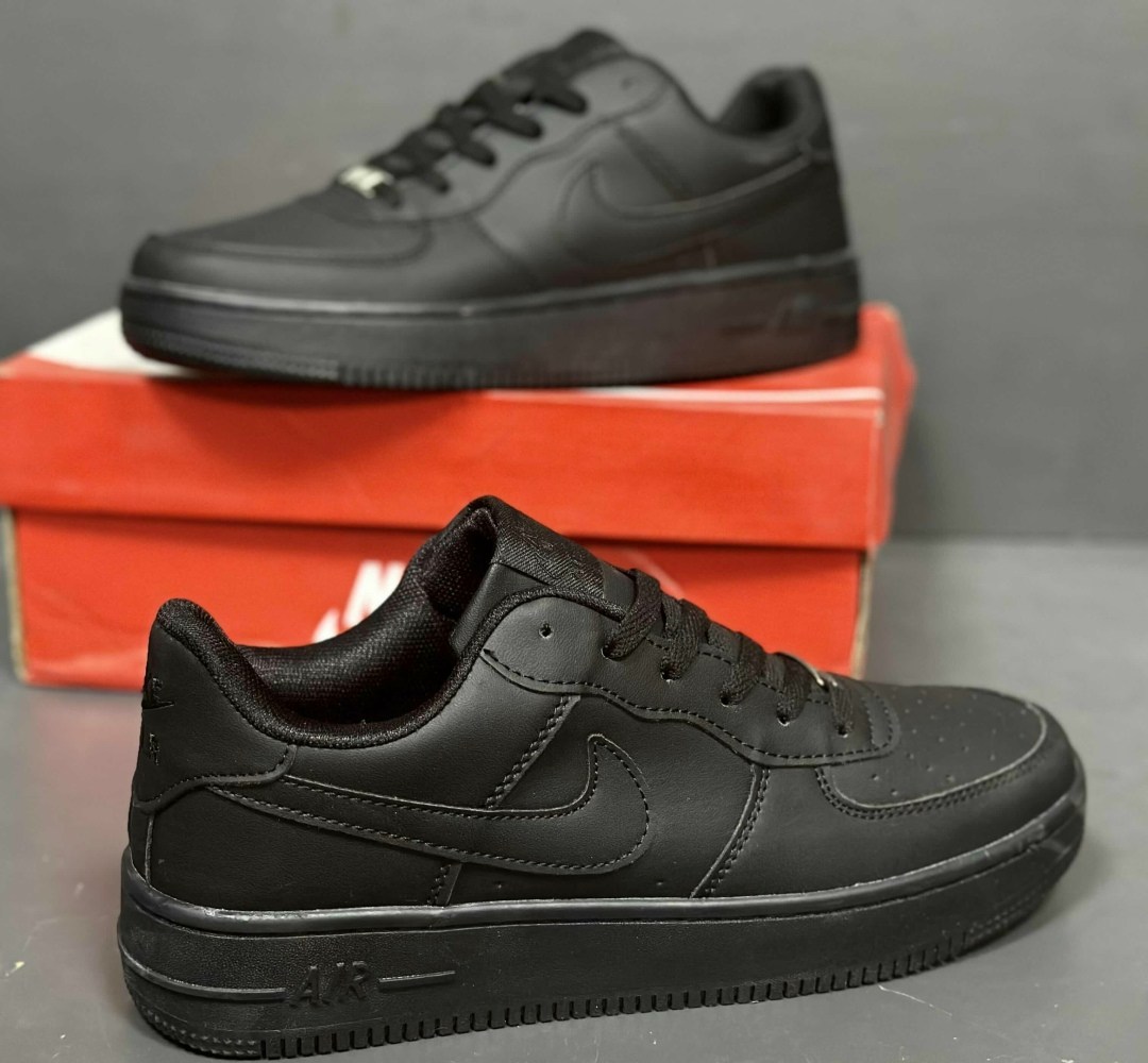 кроссы черные найк аир женские,nike air force 1 low triple black, мужская кроссовки,nike air force 1 low black,кроссовки для мужчин