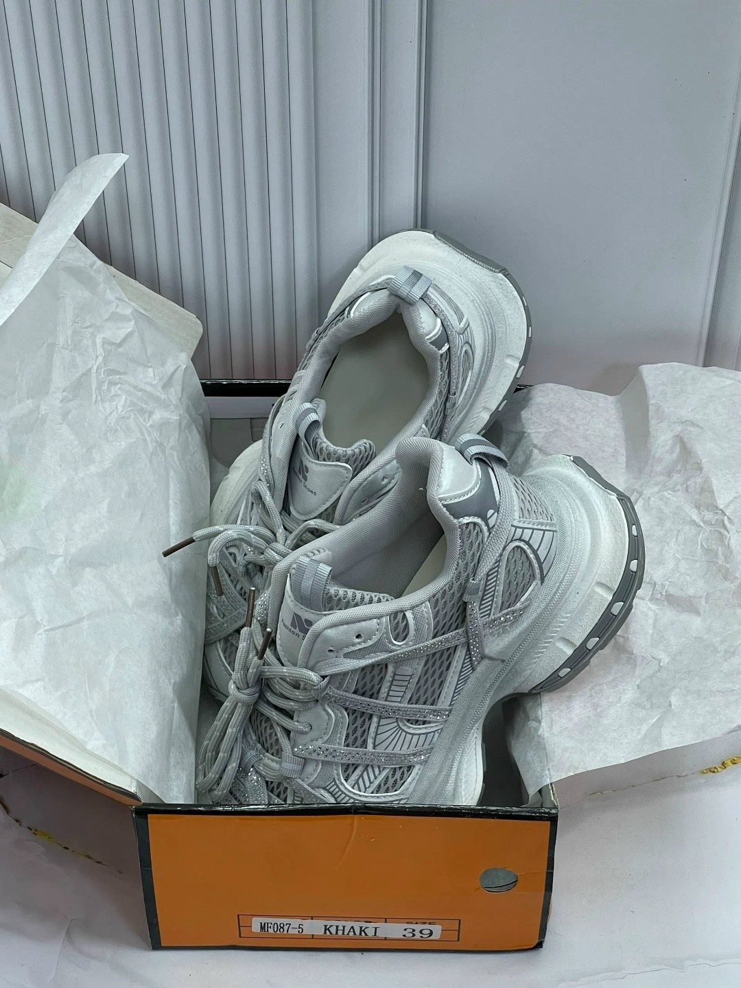 кроссовки женские balenciaga,кроссовки balenciaga,кроссовки баленсиага женские,женские кроссовки,balenciaga 3 xl кроссовки