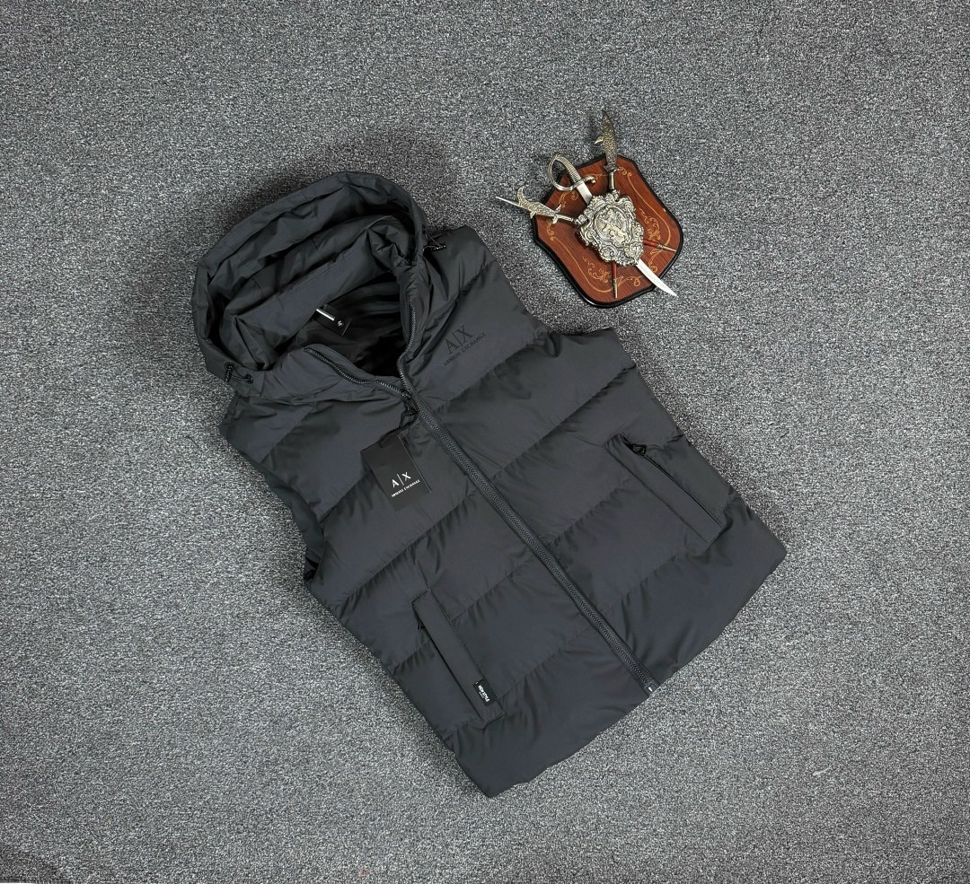 жилетка монклер мужская,жилет мужской,жилетка moncler,жилетки,жилетка armani