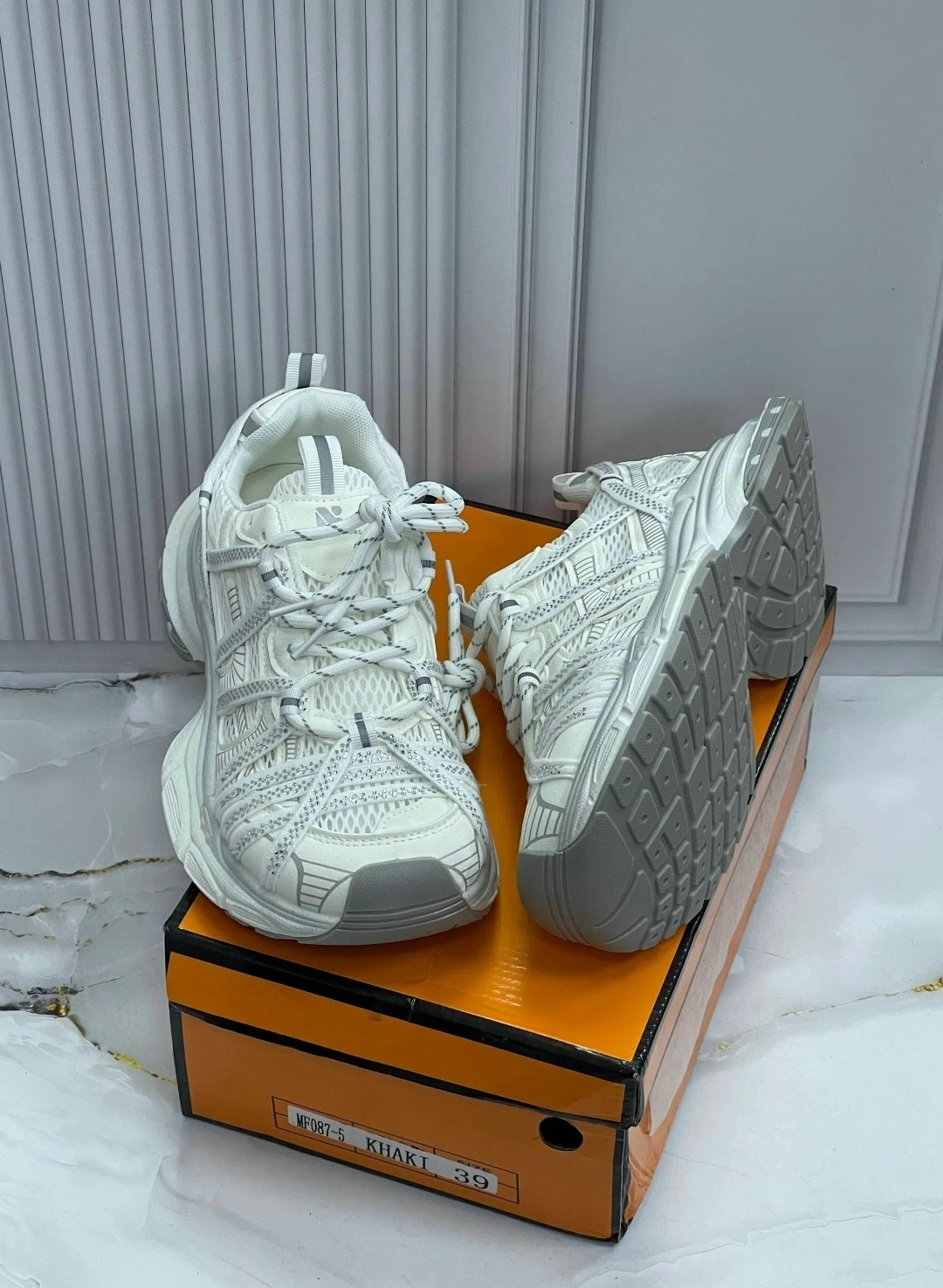 кроссовки женские balenciaga,кроссовки balenciaga,кроссовки баленсиага женские,женские кроссовки,balenciaga 3 xl кроссовки