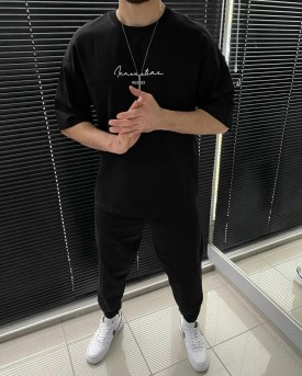 Костюм