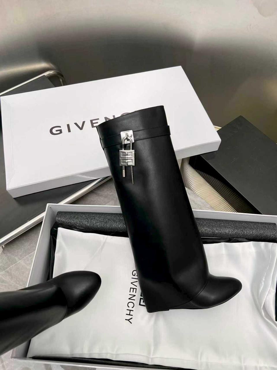 сапоги givenchy,сапоги высокие,сапоги живанши,,сапоги женские givenchy модель 412327