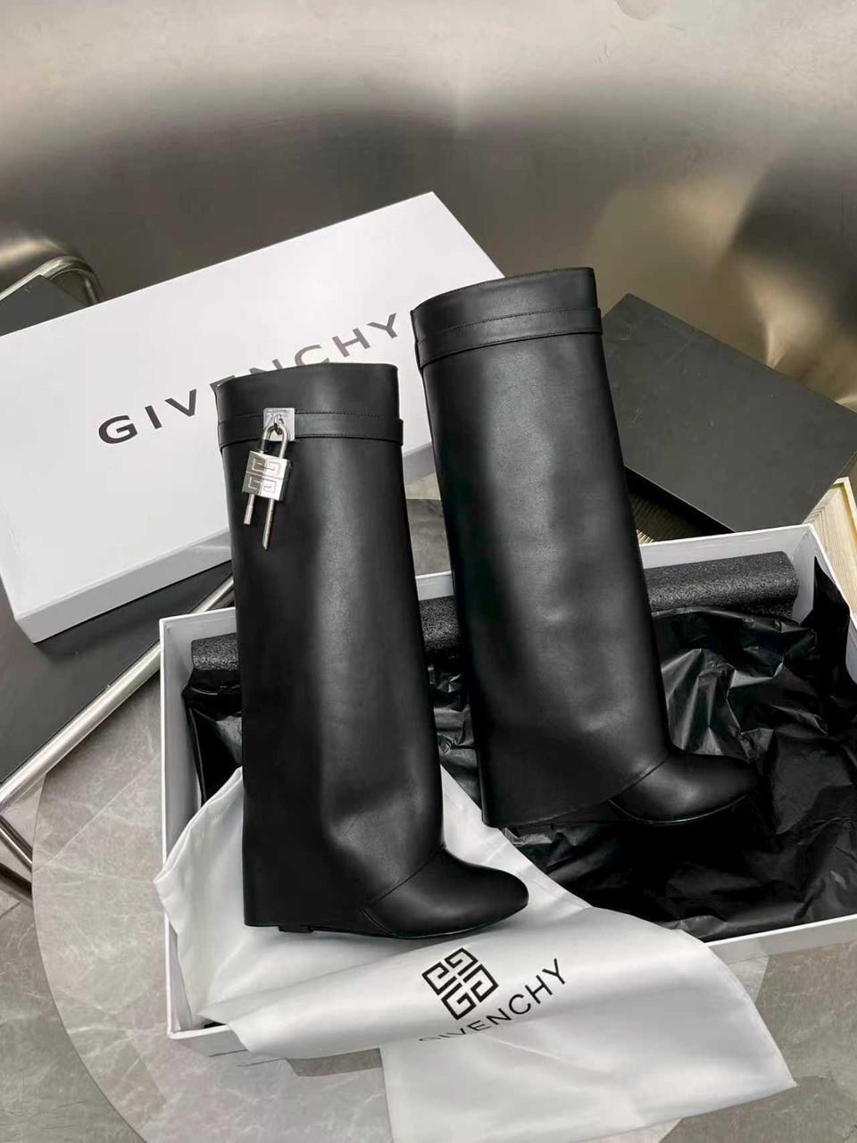 сапоги givenchy,сапоги высокие,сапоги живанши,,сапоги женские givenchy модель 412327