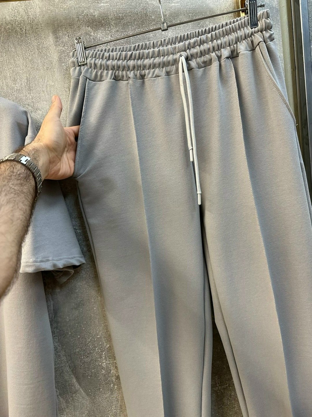 спортивные костюмы мужские,спортивный костюм nike мужской,спортивные костюмы с брюками и футболкой,костюм с футболкой и брюками,cпортивный костюм черный