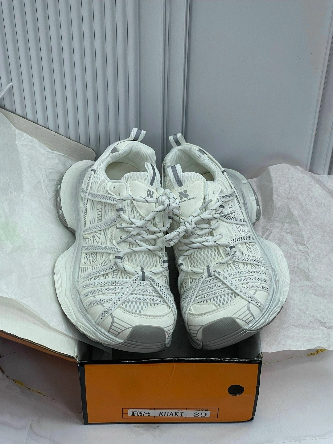 кроссовки женские balenciaga,кроссовки balenciaga,кроссовки баленсиага женские,женские кроссовки,balenciaga 3 xl кроссовки