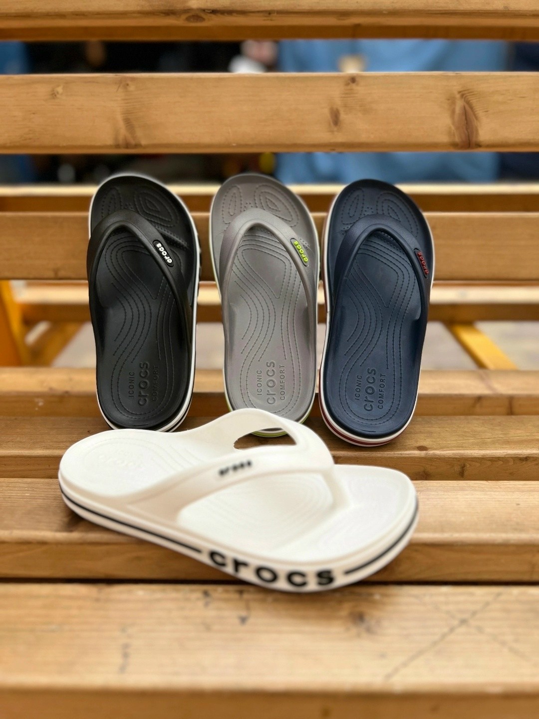 шлепанцы crocs,шлепанцы крокс,сланцы crocs,шлепанцы белые,шлепанцы женские