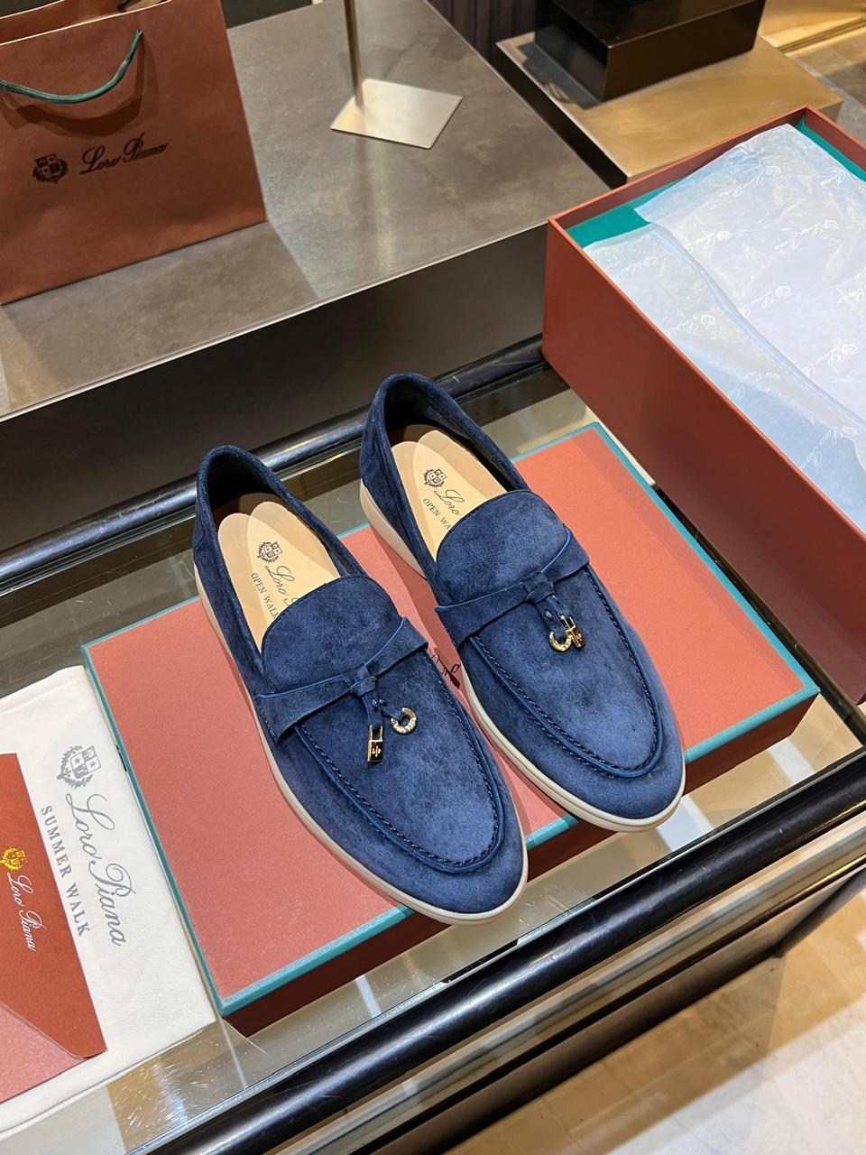 лоферы loro piana женские,лоферы loro piana,мокасины лоро пиано женские,женские лоферы loro piana new collection замшевые светло-бежевые,