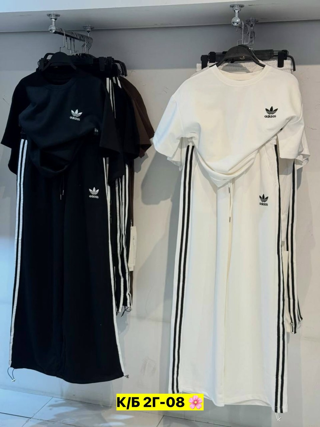 костюм спортивный adidas,костюм спортивный женский adidas,спортивные костюмы адидас,костюм спортивный женский,модные костюмы