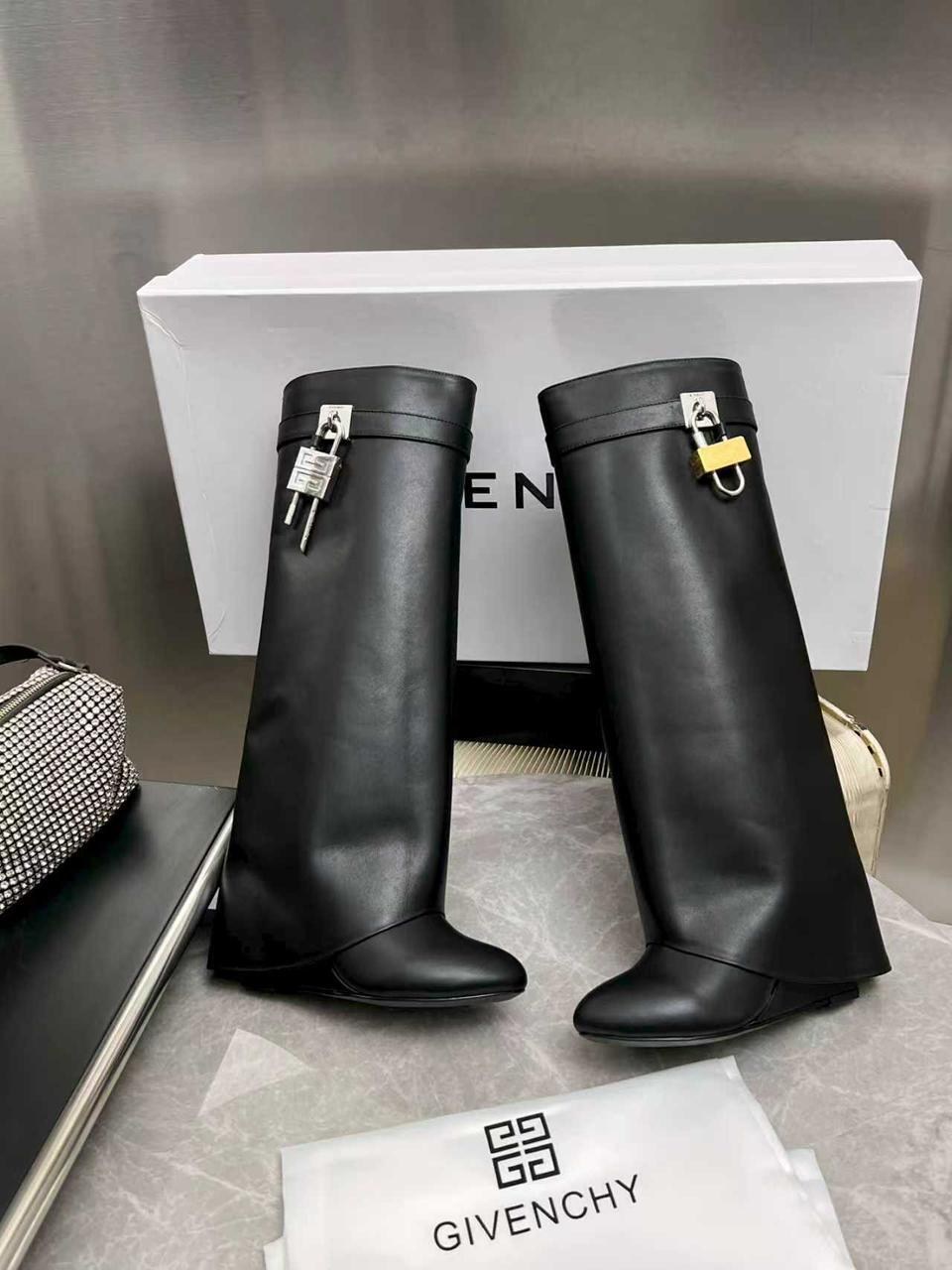 сапоги givenchy,сапоги высокие,сапоги живанши,,сапоги женские givenchy модель 412327