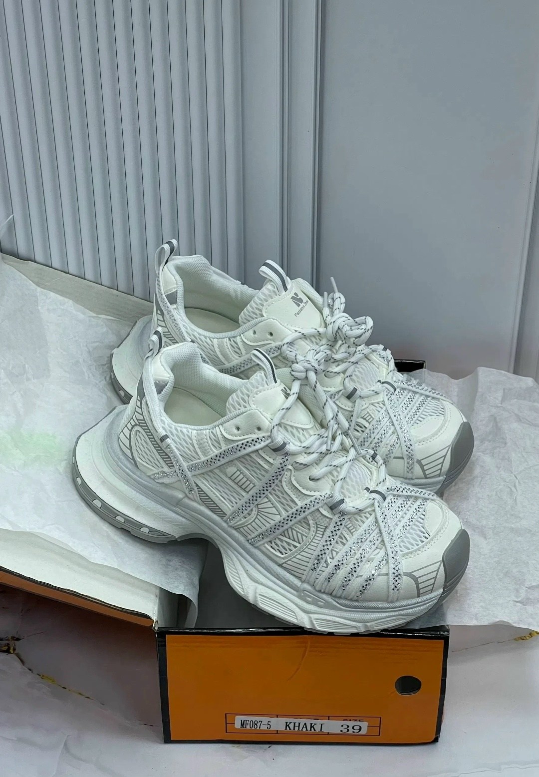 кроссовки женские balenciaga,кроссовки balenciaga,кроссовки баленсиага женские,женские кроссовки,balenciaga 3 xl кроссовки