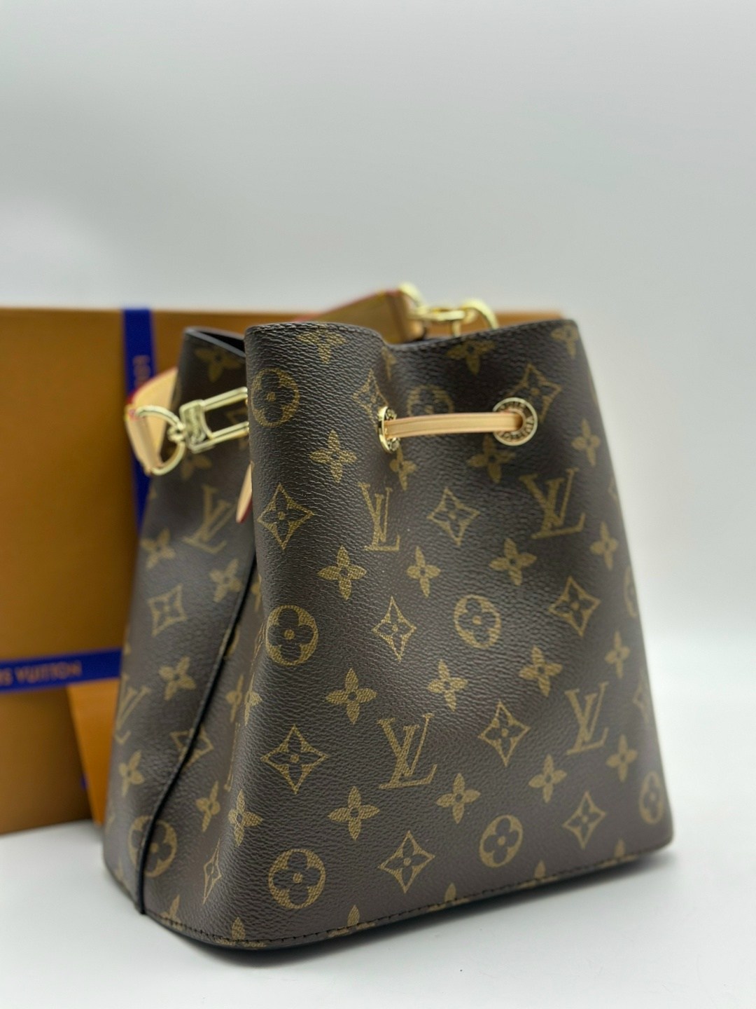 сумка louis vuitton,louis vuitton сумка на плечо,louis vuitton женская сумка,сумка на плечо louis vuitton lv,сумка louis vuitton neonoe мешок на завязках
