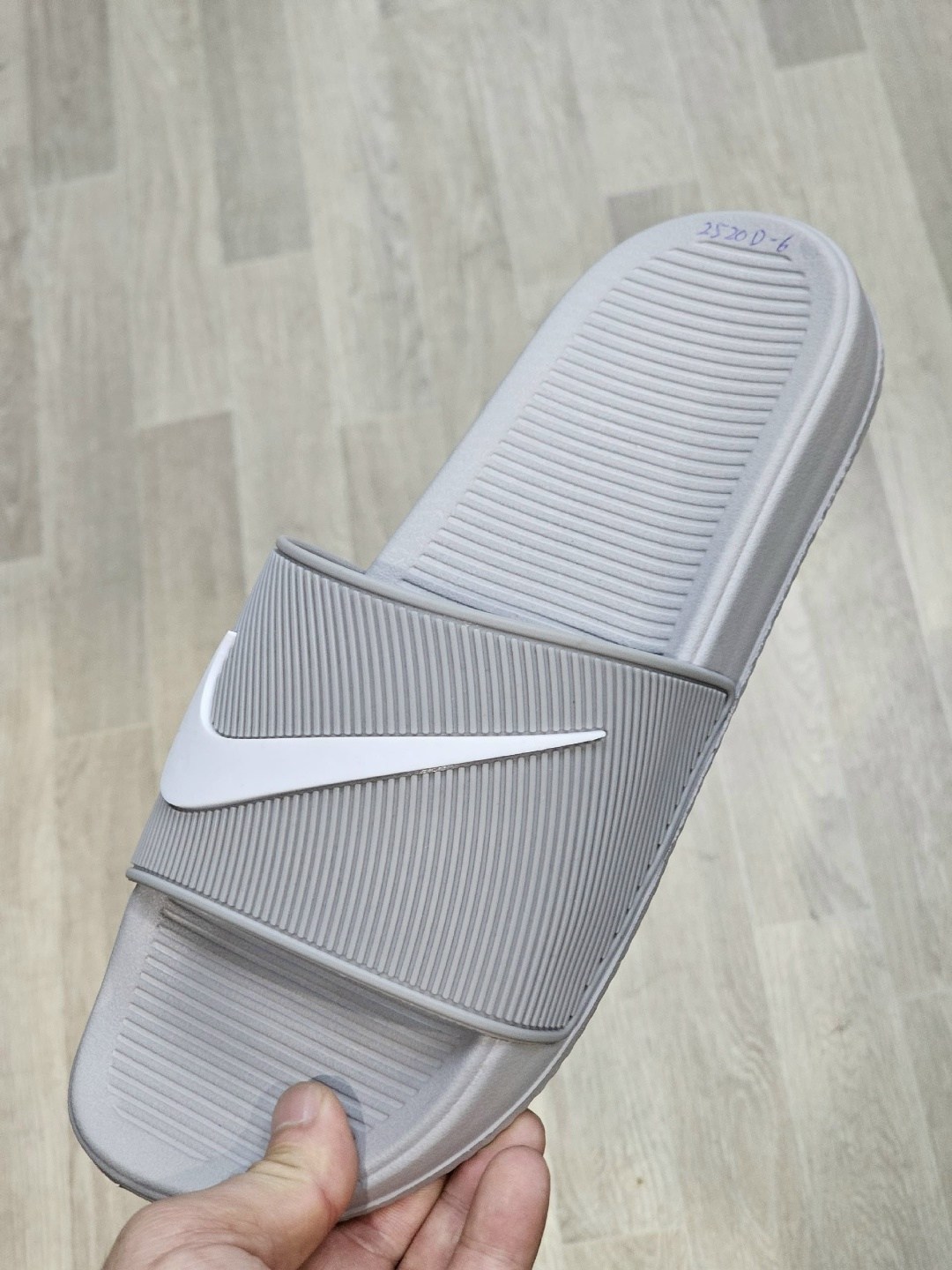 nike slides,шлёпанцы мужские,тапки найк акг,мужские шлепки,шлепки найк мужские белые