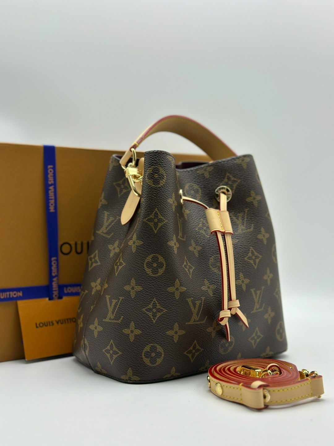 сумка louis vuitton,louis vuitton сумка на плечо,louis vuitton женская сумка,сумка на плечо louis vuitton lv,сумка louis vuitton neonoe мешок на завязках
