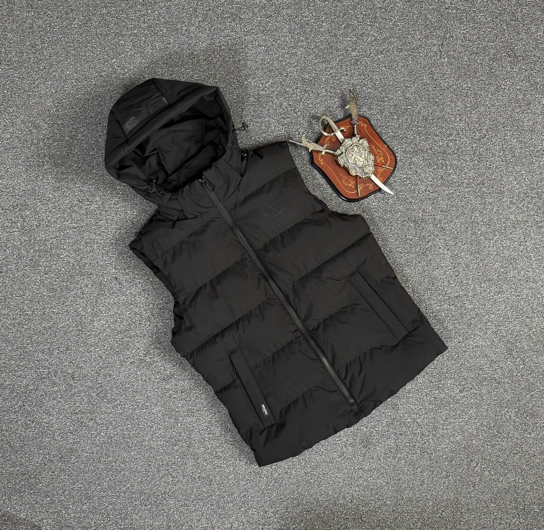 жилетка монклер мужская,жилет мужской,жилетка moncler,жилетки,жилетка armani