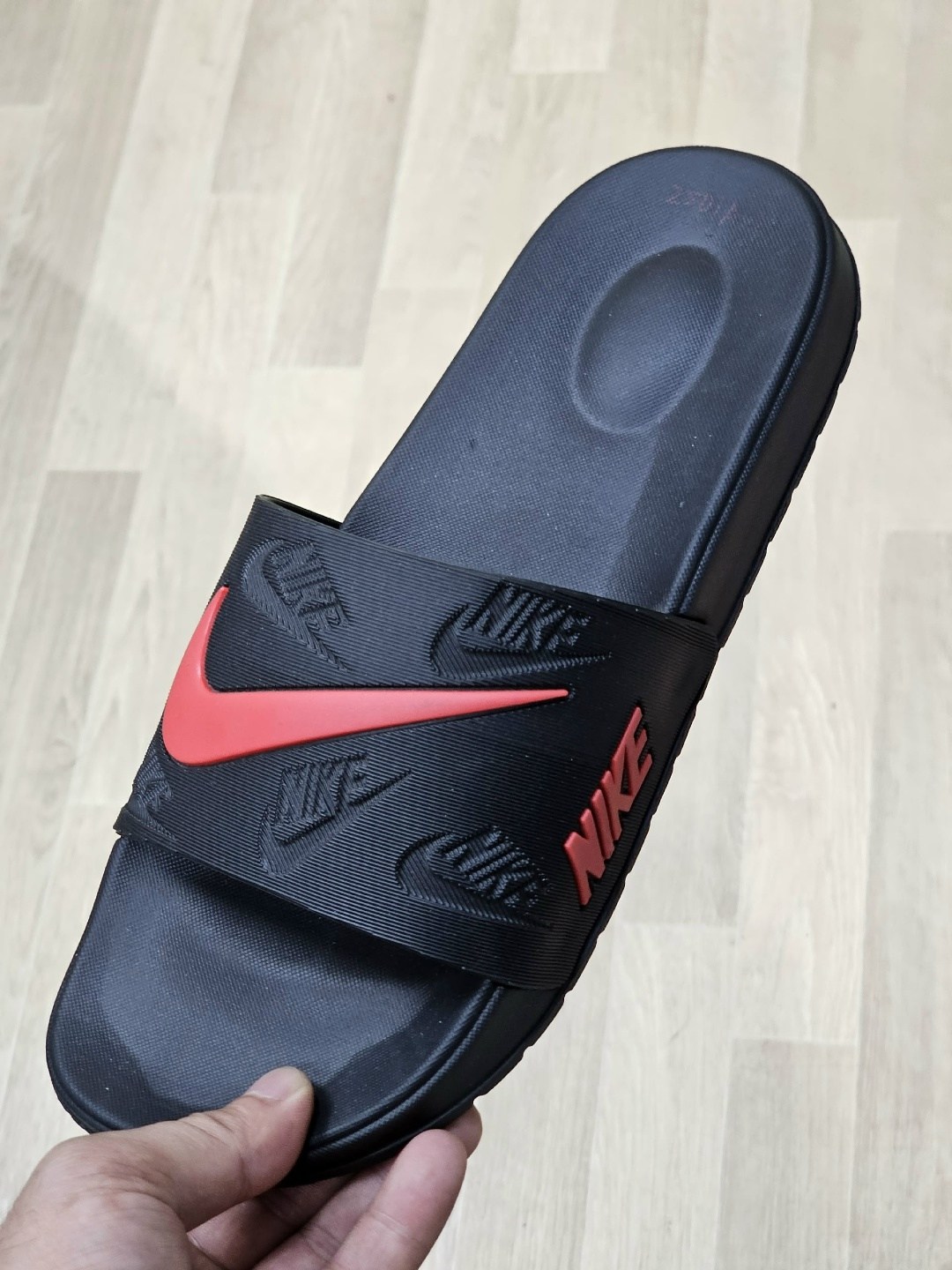 nike slides,шлёпанцы мужские,тапки найк акг,мужские шлепки,шлепки найк мужские белые