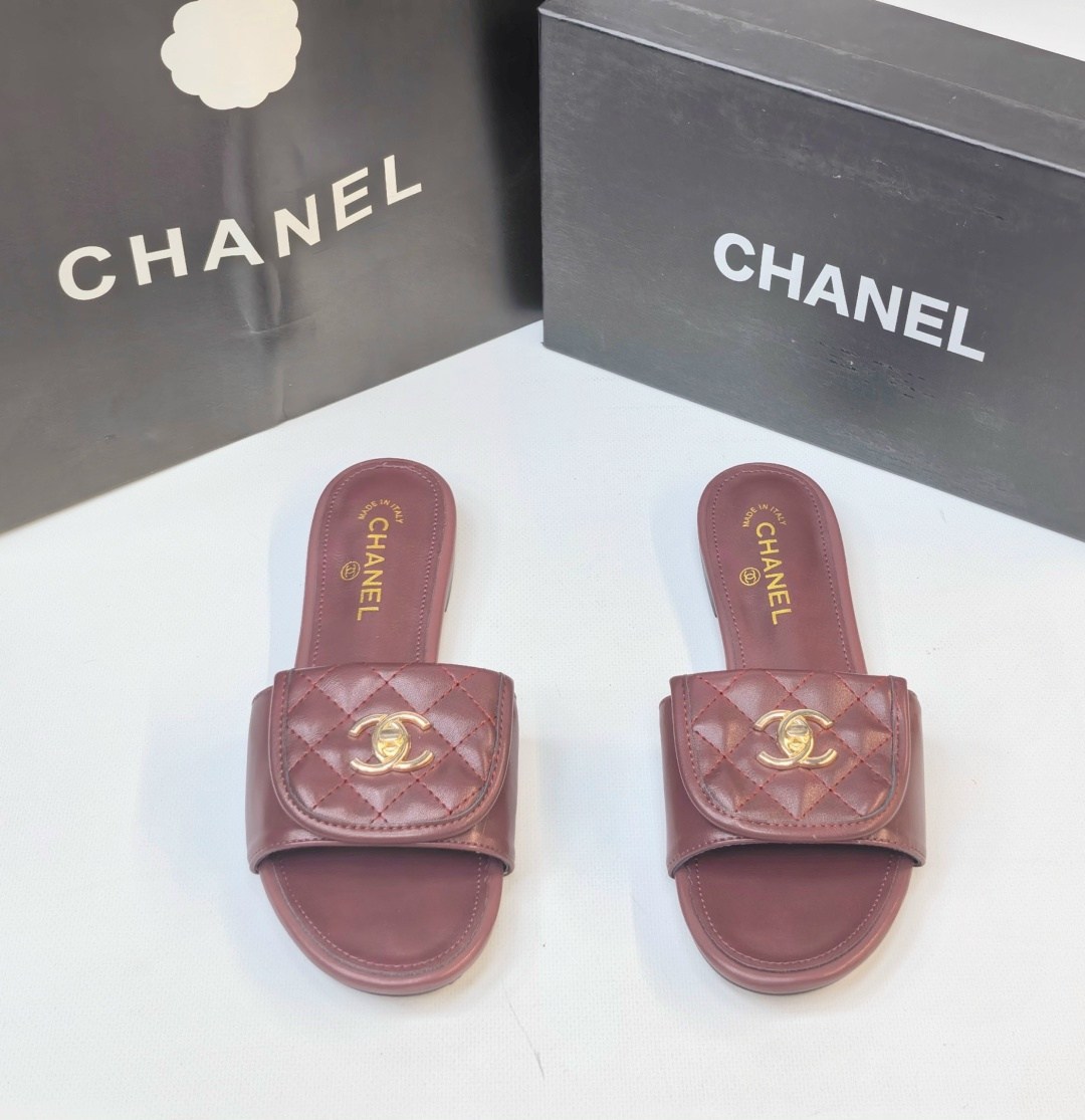 шлепанцы chanel,тапочки chanel,тапочки женские chanel,женские шлепанцы,шлепки шанель