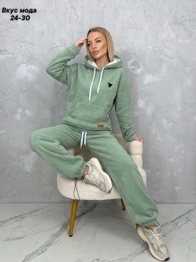 Костюм
