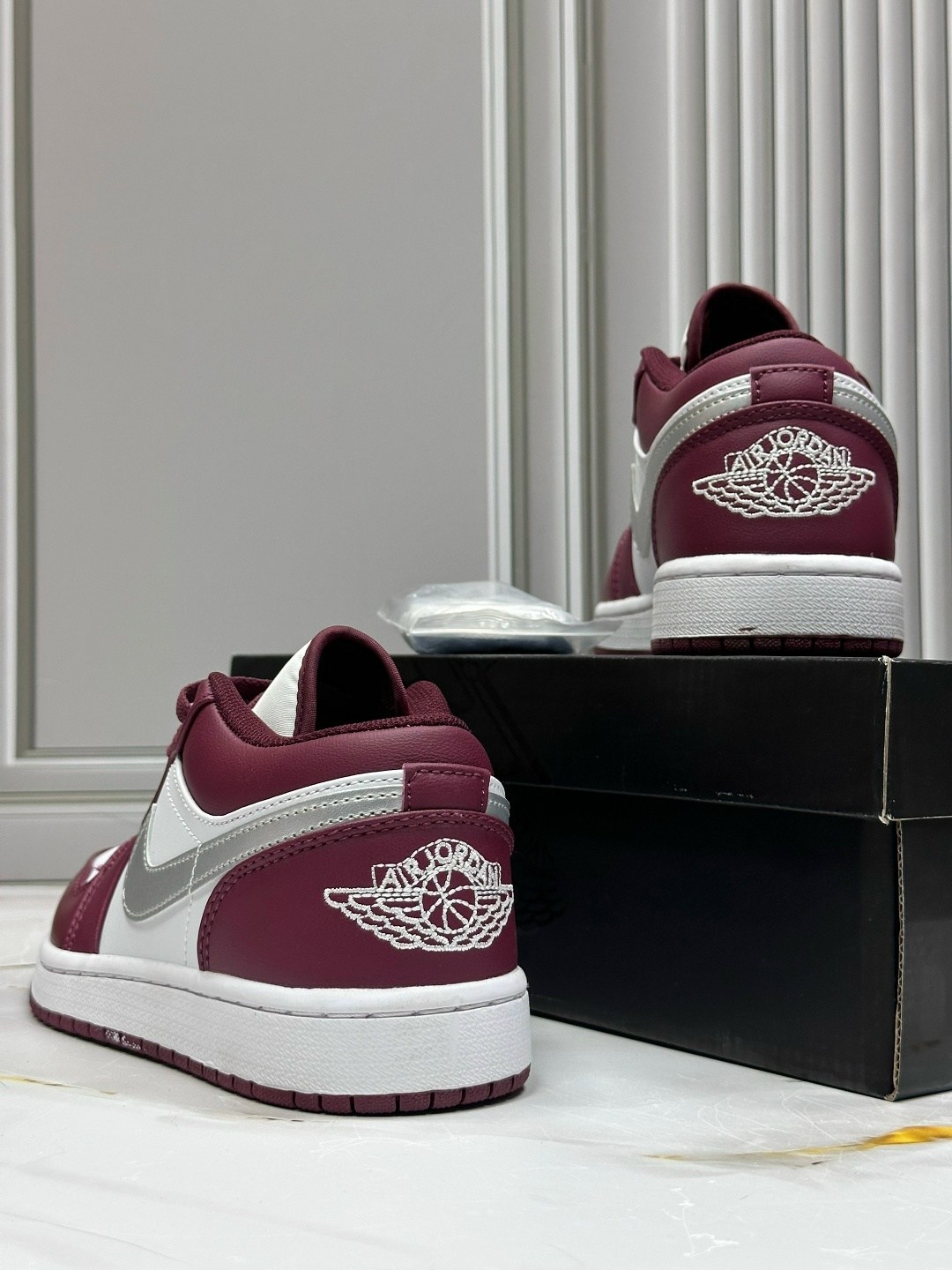 nike air jordan 1 low noble red,nike air jordan 1 low,nike air jordan 1 low grey,air jordan 1 low,jordan 1 low bordeaux