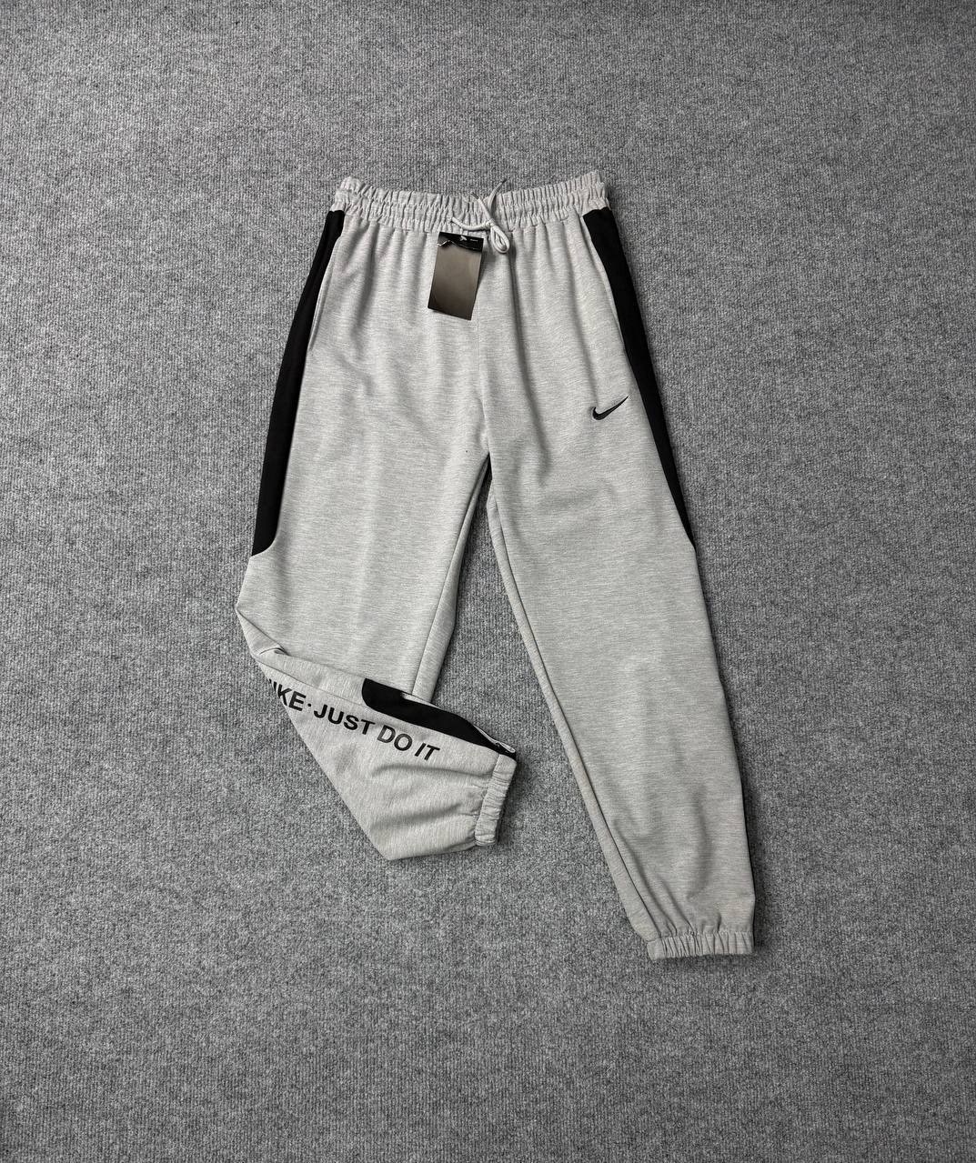 спортивные штаны nike,штаны nike,штаны спортивные мужские nike,спортивные брюки,спортивные брюки nike