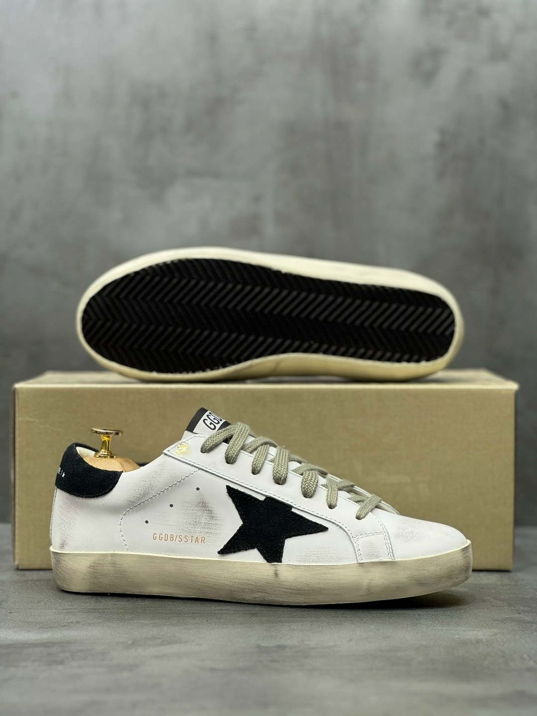 ,golden goose,golden goose кеды,кроссовки golden goose,состаренные кроссовки
