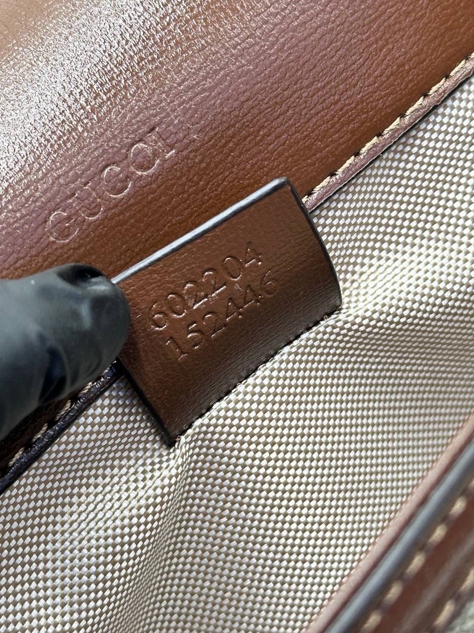 женская сумка gucci,сумка gucci,сумка gucci horsebit 1955,сумка гуччи,сумка гуччи на плечо