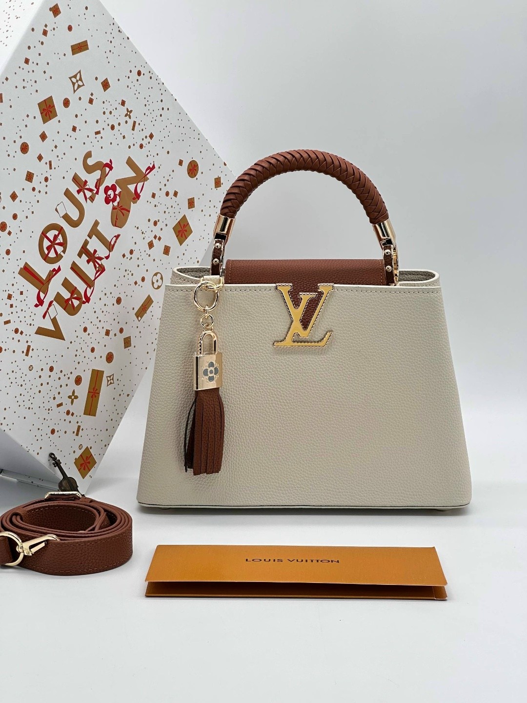 сумка женская louis vuitton,louis vuitton capucines,сумка женская louis vuitton 27-18 большой размер,сумка louis vuitton,сумка луи виттон capucines