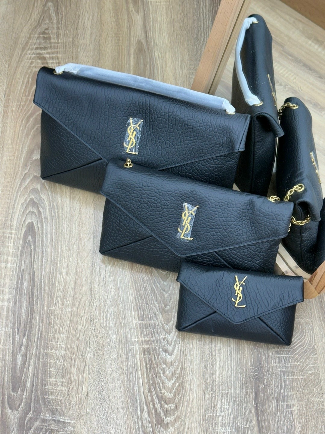 клатч,большой кожаный клатч ysl envelope pouch saint laurent цвет black,клатч saint laurent,клатч вечерний сумка,клатч женская