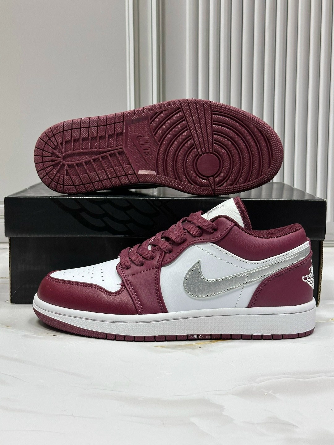 nike air jordan 1 low noble red,nike air jordan 1 low,nike air jordan 1 low grey,air jordan 1 low,jordan 1 low bordeaux